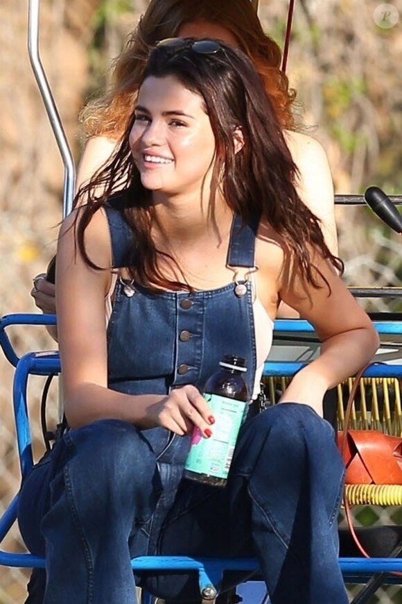 Selena Gomez avec des amies à Encino le 2 février 2018.