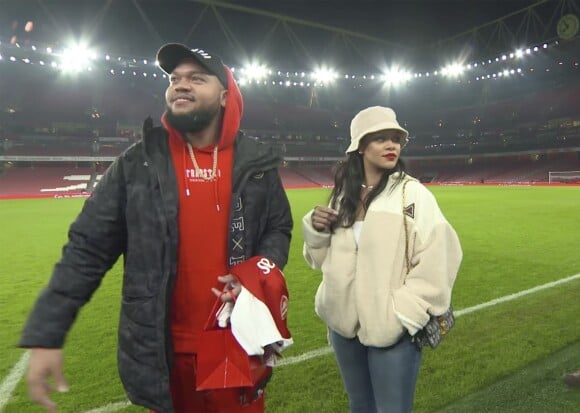 Rihanna et son frère Rorrey Fenty assistent au match Arsenal vs Everton à l'Emirates Stadium à Londres le 3 février 2018.