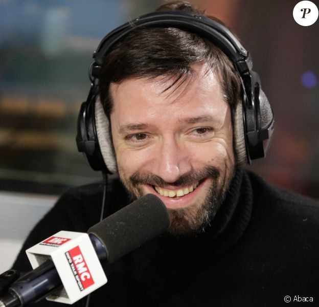 Julien Cazarre sur RMC, à Paris, le 26 février 2016.