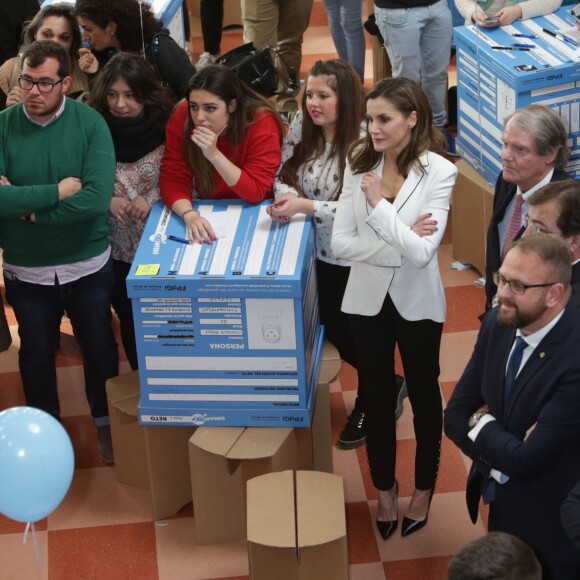 La reine Letizia d'Espagne assiste à la remise des prix de la "Fundación Princesa de Girona" à Mérida le 7 février 2018.
