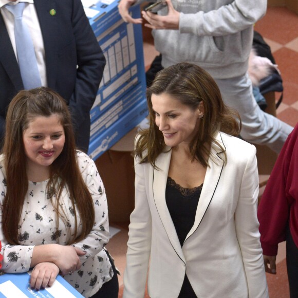 La reine Letizia d'Espagne assiste à la remise des prix de la "Fundación Princesa de Girona" à Mérida le 7 février 2018.