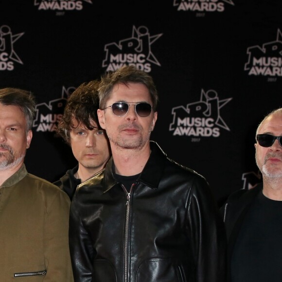 Mariage - Boris Jardel, guitariste du groupe Indochine, s'est marié - Nicola Sirkis et le groupe Indochine - 19e édition des NRJ Music Awards à Cannes le 4 novembre 2017. © Dominique Jacovides/Bestimage