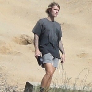 Exclusif - Justin Bieber se balade sur les hauteurs de Griffith Park à Los Angeles, le 8 février 2018