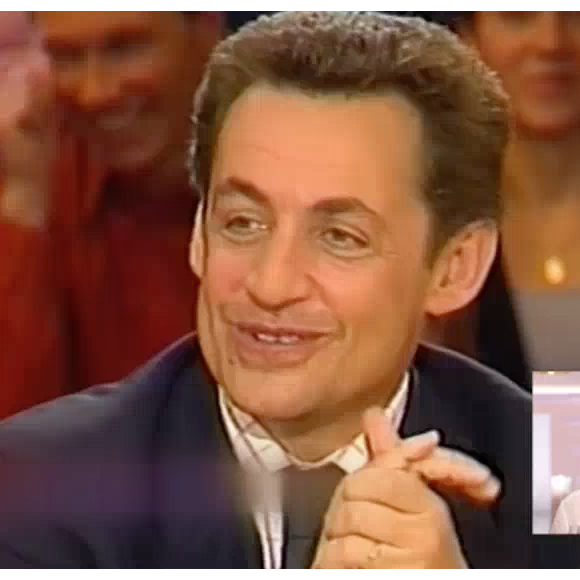 Christine Bravo explique son fou rire passé avec Nicolas Sarkozy. Le 13 février 2018 sur le plateau de "Cà vous" sur France 5.