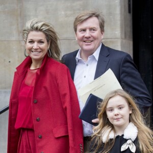 Le roi Willem-Alexander des Pays-Bas et la reine Maxima avec leur fille la princesse Ariane à Amsterdam le 3 février 2018 lors de la fête du 80e annniversaire de la princesse Beatrix.