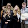 Le roi Willem-Alexander des Pays-Bas et la reine Maxima avec leurs filles la princesse Catharina-Amalia, la princesse Alexia et la princesse Ariane à Amsterdam le 3 février 2018 lors de la fête du 80e annniversaire de la princesse Beatrix.