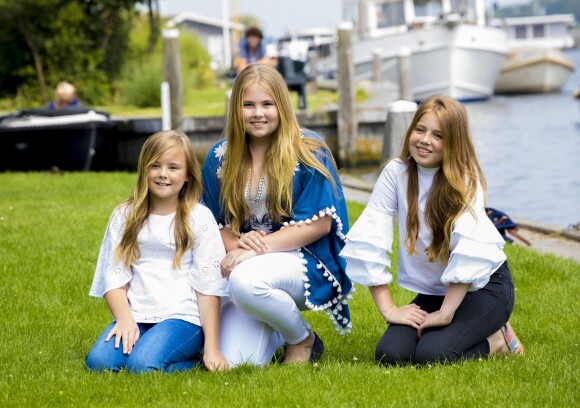 La princesse Ariane, la princesse Catharina-Amalia et la princesse Alexia des Pays-Bas à Warmond le 7 juillet 2017, lors de la traditionnelle séance photo des vacances d'été de la famille royale.