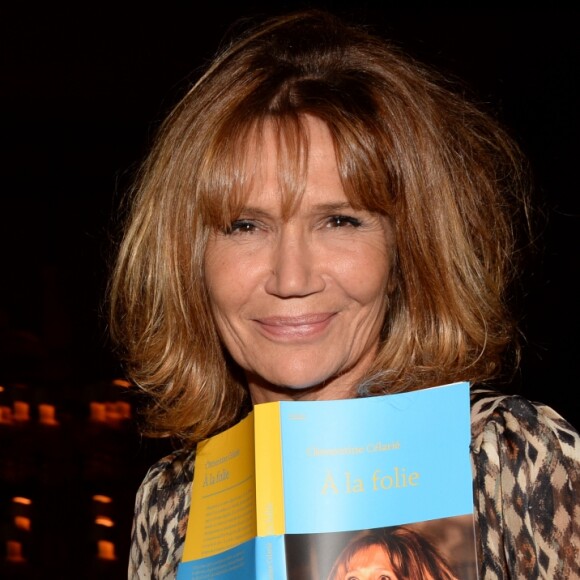 Exclusif - Clémentine Célarié - Soirée de lancement du livre de Clémentine Célarié "A la folie", organisée par Five Eyes Production au Buddah Bar à Paris, le 16 octobre 2017. © Rachid Bellak/Bestimage