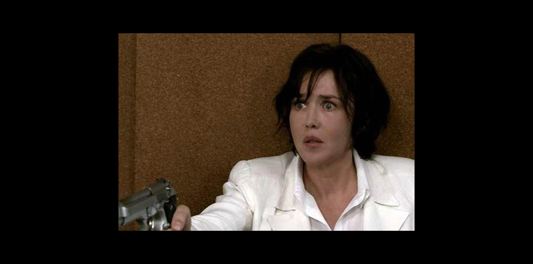La Journée De La Jupe Isabelle Adjani Isabelle Adjani bat des records sur Arte et... déclenche une polémique