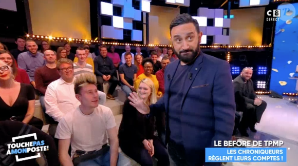 Cyril Hanouna recadré par Pascal Soetens dans "Touche pas à mon poste" sur C8. Le 28 février 2018. L'animateur s'est moqué du fils de l'éducateur sans connaître leur lien de parenté.
