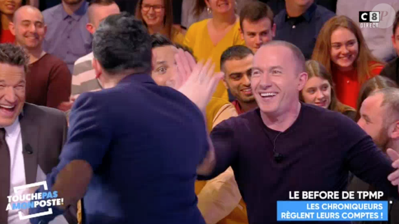 Cyril Hanouna recadré par Pascal Soetens dans "Touche pas à mon poste" sur C8. Le 28 février 2018. L'animateur s'est moqué du fils de l'éducateur sans connaître leur lien de parenté.