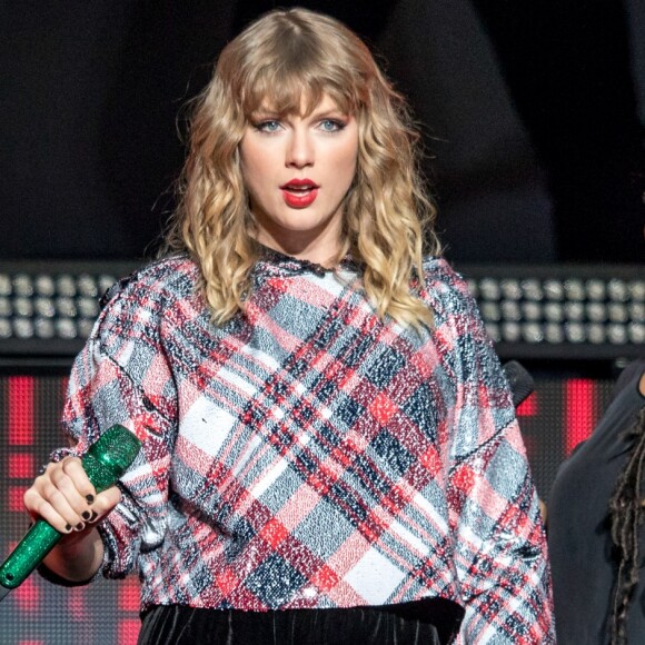 Taylor Swift - Concert Poptopia au SAP Center à San Jose en Californie, le 2 décembre 2017 © Daniel DeSlover via Zuma/Bestimage