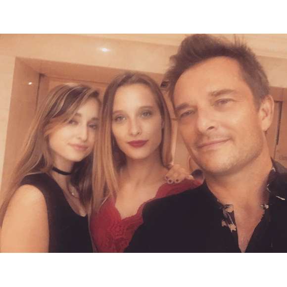 David Hallyday entouré de ses filles Ilona et Emma (septembre 2016).