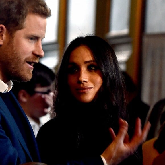 Le prince Harry et Meghan Markle lors d'une réception pour les jeunes au palais de Holyroodhouse à Edimbourg, en Ecosse, le 13 février 2018.