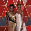 Lupita Nyong'o et Danai Gurira sur le tapis rouge des Oscars 2018 au Dolby Theatre, le 4 mars 2018.