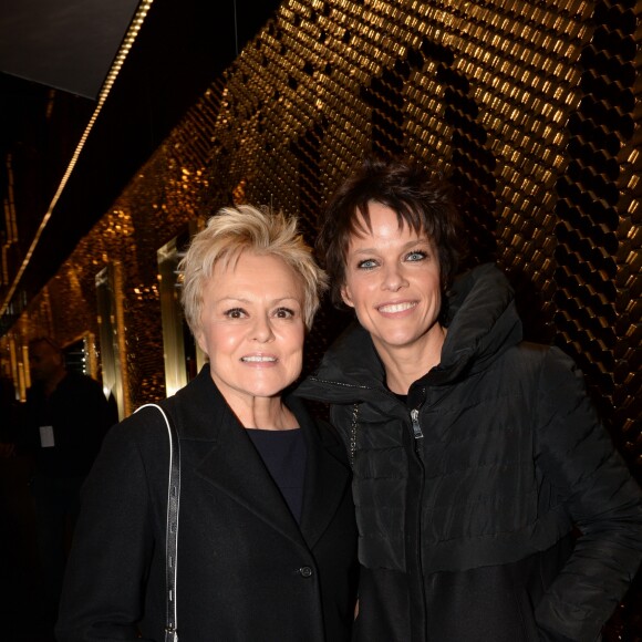 Exclusif - Muriel Robin et sa compagne Anne Le Nen - 12ème cérémonie des Globes de Cristal 2018 au cabaret parisien Le Lido à Paris, France, le 12 février 2018. © Rachid Bellak/Pool/Bestimage