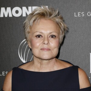 Muriel Robin - Photocall - 12ème cérémonie des Globes de Cristal au Lido à Paris, le 12 février 2018. © Rachid Bellak / Pool / Bestimage