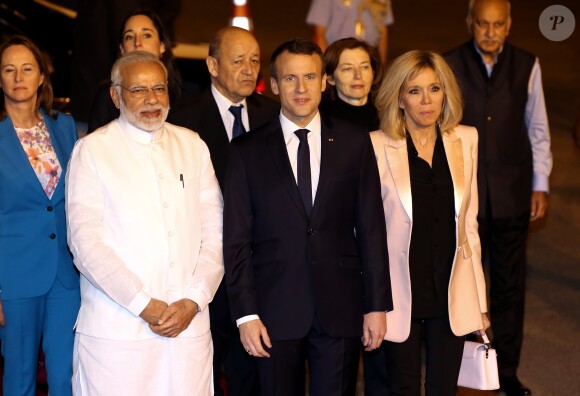 Ségolène Royal, Le premier ministre indien Narendra Modi, Le président Emmanuel Macron, La première dame Brigitte Macron, Jean-Yves Le Drian, ministre de l'Europe et des affaires étrangères, Florence Parly, ministre des armées lors de l’arrivée du couple présidentiel français à l'aéroport militaire de Delhi le 9 mars 2018. Le président français et son épouse sont en voyage officiel en Inde pour 3 jours. © Dominique Jacovides / Bestimage