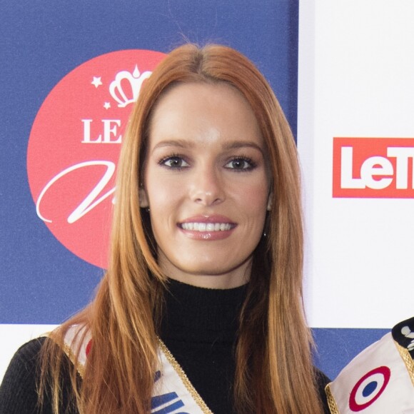 Maëva Coucke (Miss France 2018) et Malika Ménard (Miss France 2010) participent à la course "Le Défi des Miss" lors du Grand Prix de France à Vincennes Hippodrome de Paris, le 11 février 2018. © Pierre Perusseau/Bestimage