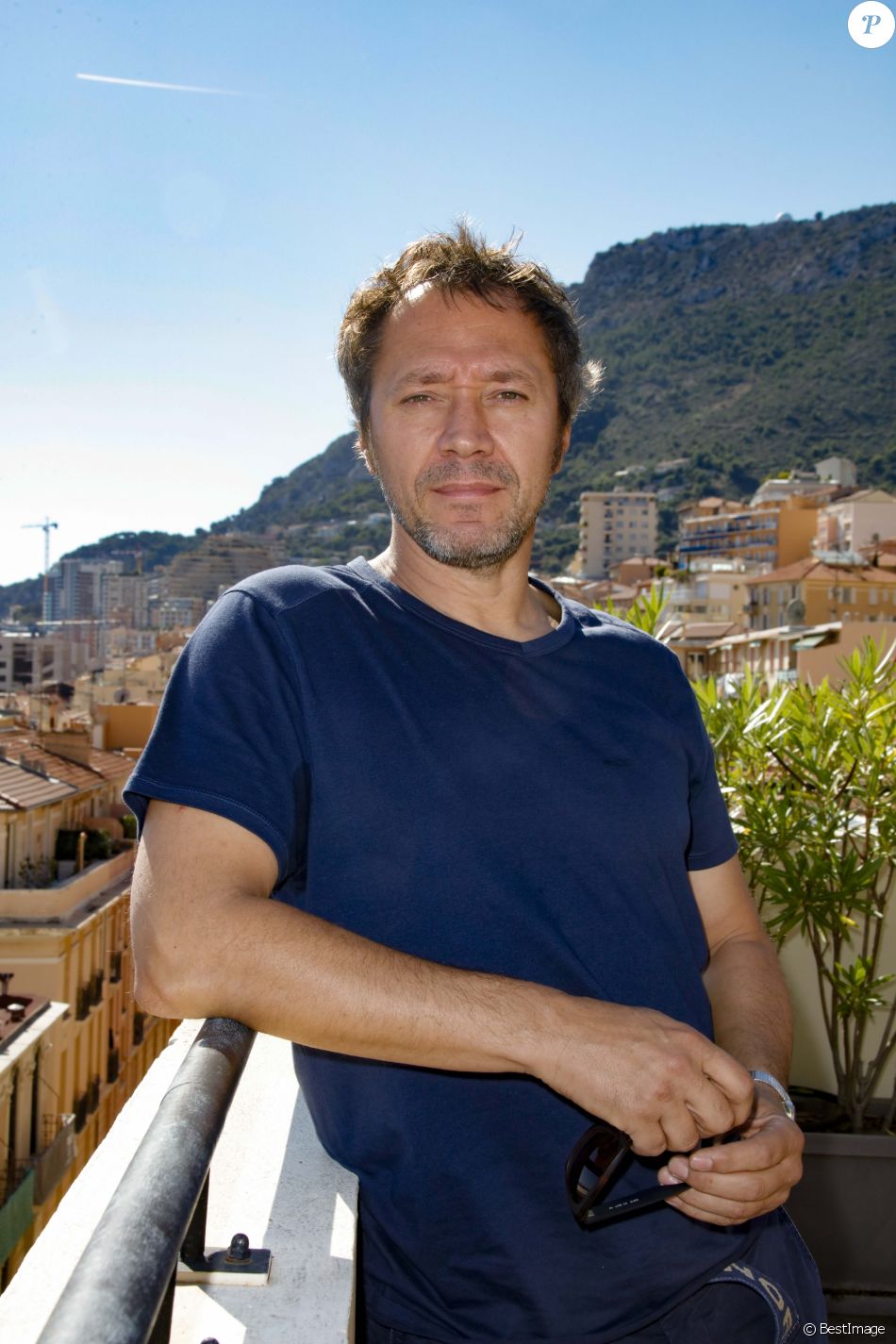 Le comédien Bruno Debrandt Ouverture du 6ème Festival Les Héros de la Télé à Beausoleil le 7