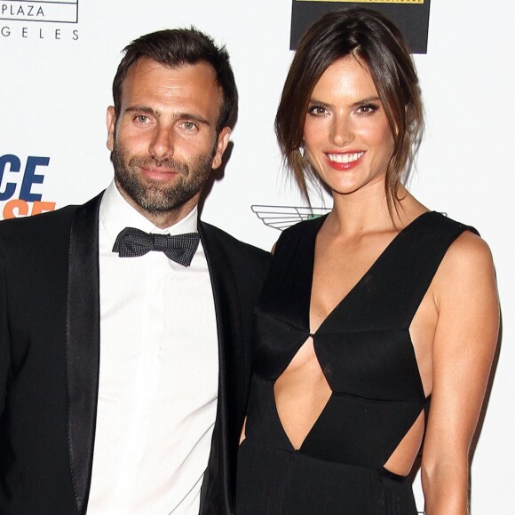 Alessandra Ambrosio et Jamie Mazur - Tapis Rouge du " 21st Annual Race To Erase MS " à Los Angeles le 2 mai 2014