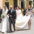 La princesse Alexandra de Hanovre, fille de la princesse Caroline, portait la traîne de la robe de la mariée Alessandra de Osma au mariage religieux de son demi-frère le prince Christian de Hanovre et de la belle Péruvienne, le 16 mars 2018 à Lima au Pérou.