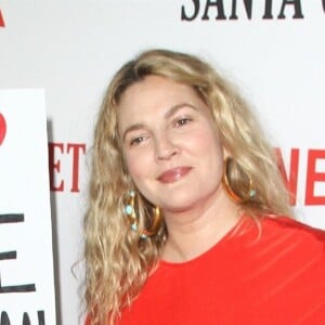 Drew Barrymore à la première de la saison 2 de Santa Clarita Diet au Arclight à Hollywood, le 22 mars 2018
