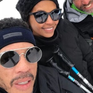 JoeyStarr publie un selfie avec Karine Le Marchand sur Instagram le 26 mars 2018.