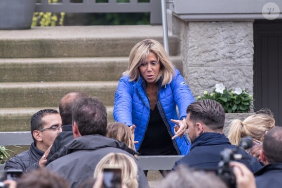 Brigitte Macron (Trogneux) reçoit sa fille Tiphaine, son gendre Antoine et leurs enfants Aurèle et Elise, pour l'anniversaire de cette dernière, à son domicile au Touquet. Le 6 mai 2017 © Cyril Moreau / Bestimage