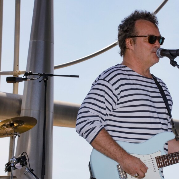 Axel bauer - Balances avant le concert lors de la journée de l'association "Enfant Star & Match" à la Pinede de Juan Les Pins le 8 juillet 2016.