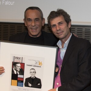 Thierry Ardisson et Frédéric Taddeï - Cérémonie du Prix Philippe Caloni décerné à Thierry Ardisson à la SCAM (Société civile des auteurs multimedia) à Paris le 17 janvier 2017. © Pierre Perusseau/Bestimage