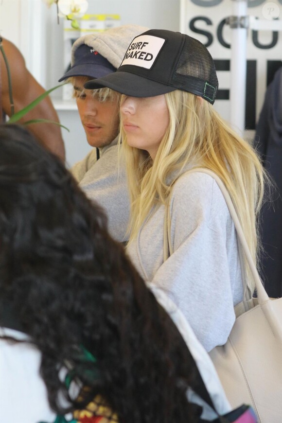 Justin Bieber retrouve sa supposée nouvelle petite amie Baskin Champion à son cours de SoulCycle à Beverly Hills, le 12 avril 2018