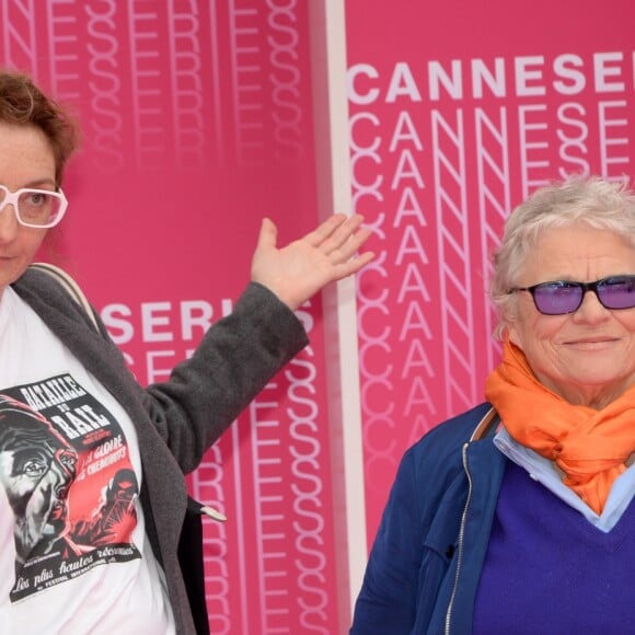 Corinne Masiero et Josée Dayan durant le "Pink Carpet" des séries "Aqui En La Tierra" et "Cacciatore The Hunter" lors du festival CanneSéries à Cannes, le 9 avril 2018. © Rachid Bellak/Bestimage