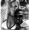 Emilie Fiorelli et M'Baye Niang amoureux en Grèce le 28 mai 2017.