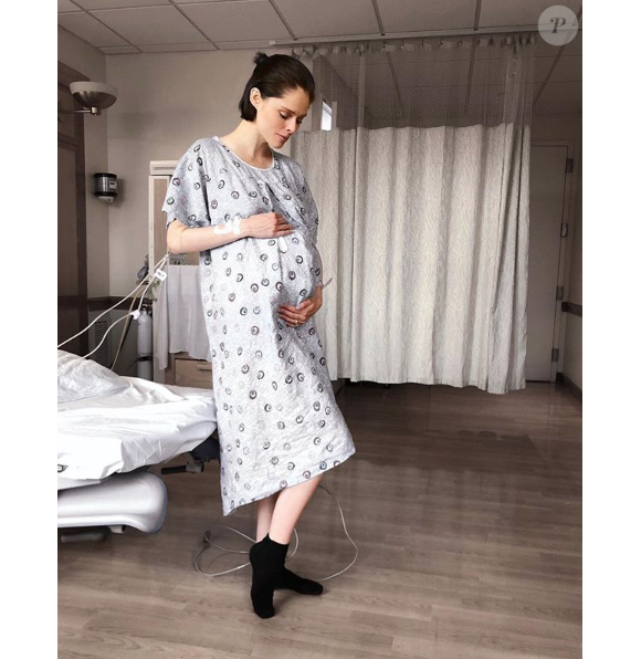 Coco Rocha pose à la maternité, le 20 avril 2018.