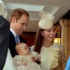 Le prince William, duc de Cambridge, et Kate Catherine Middleton, duchesse de Cambridge, ont baptisé leur fils, le prince George, en la chapelle royale du palais St James a Londres, le 23 octobre 2013.