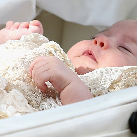 La petite Charlotte lors de son baptême.