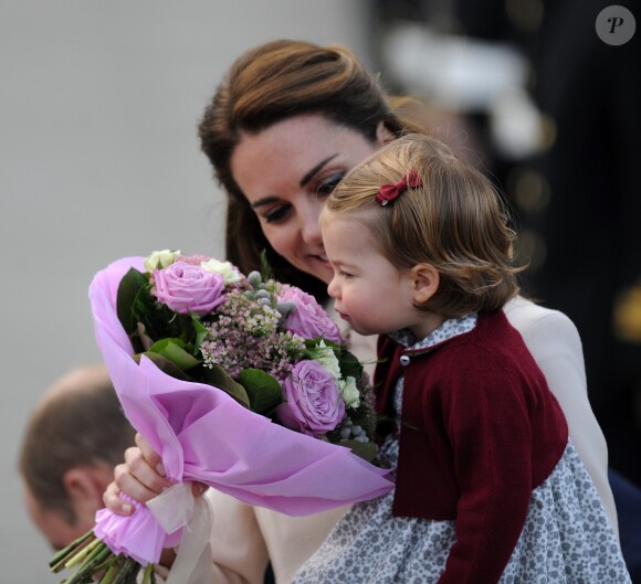 Kate Middleton et sa fille la princesse Charlotte au Canada, en octobre 2016.