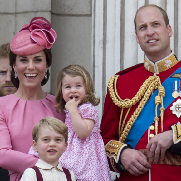 La famille royale d'Angleterre au palais de Buckingham pour assister à la parade "Trooping The Colour" à Londres le 17 juin 2017.
