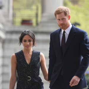 Le prince Harry et Meghan Markle le 23 avril 2018 en l'église St Martin-in-the-fileds à Londres pour la cérémonie commémorant le 25e anniversaire de l'assassinat de Stephen Lawrence, victime à 18 ans d'un crime raciste.