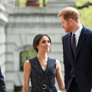 Le prince Harry et Meghan Markle le 23 avril 2018 en l'église St Martin-in-the-fileds à Londres pour la cérémonie commémorant le 25e anniversaire de l'assassinat de Stephen Lawrence, victime à 18 ans d'un crime raciste.