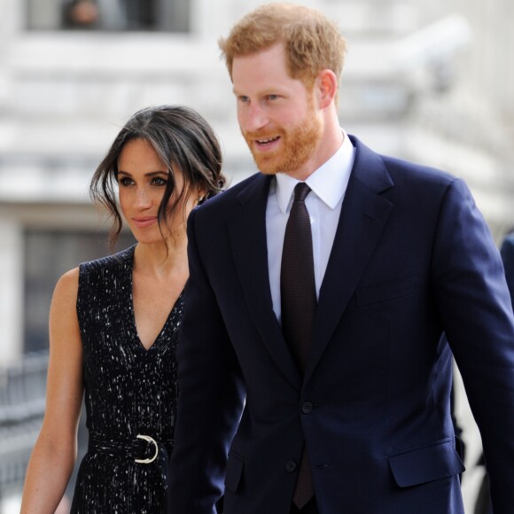 Le prince Harry et Meghan Markle le 23 avril 2018 en l'église St Martin-in-the-fileds à Londres pour la cérémonie commémorant le 25e anniversaire de l'assassinat de Stephen Lawrence, victime à 18 ans d'un crime raciste.