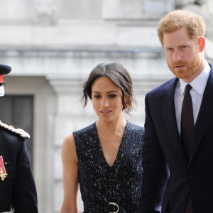 Le prince Harry et Meghan Markle le 23 avril 2018 en l'église St Martin-in-the-fileds à Londres pour la cérémonie commémorant le 25e anniversaire de l'assassinat de Stephen Lawrence, victime à 18 ans d'un crime raciste.