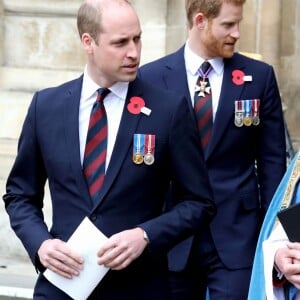 Le prince William, duc de Cambridge, assistait en compagnie du prince Harry et de Meghan Markle à la messe de commémoration de l'ANZAC Day en l'abbaye de Westminster à Londres le 25 avril 2018.