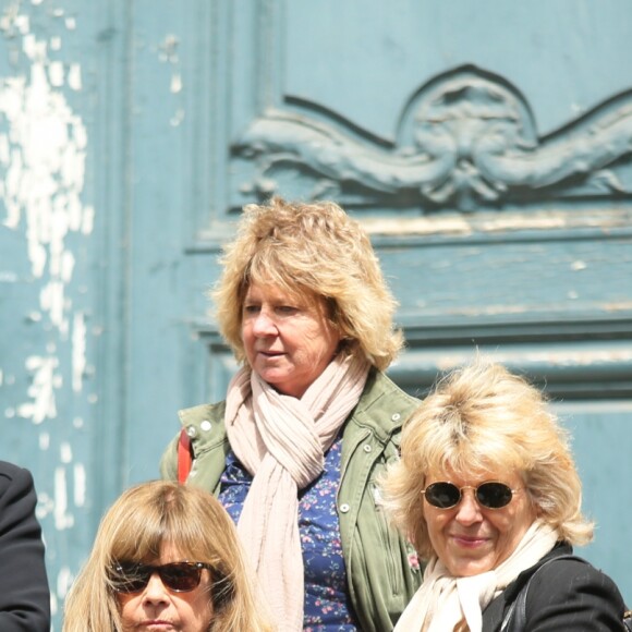 Chantal Goya et des proches - Obsèques de la mère de Chantal Goya, Colette Dartiguenave De Guerre, en l'église Saint-Roch à Paris. Le 26 avril 2018.