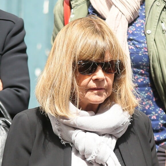 Chantal Goya - Obsèques de la mère de Chantal Goya, Colette Dartiguenave De Guerre, en l'église Saint-Roch à Paris. Le 26 avril 2018.