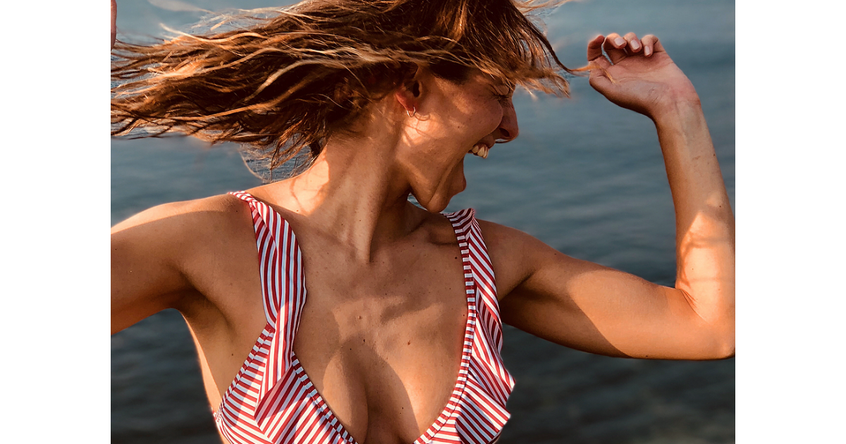 Laury Thilleman Naturelle En Bikini Son Retour Sexy En Bretagne Purepeople