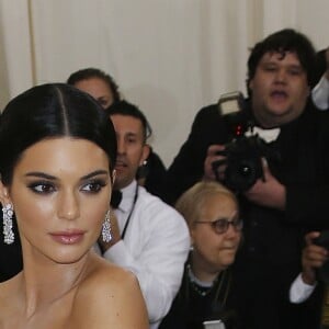 Kendall Jenner assiste au Met Gala 2018 (exposition 'Heavenly Bodies: Fashion and the Catholic Imagination') au Metropolitan Museum of Art à New York, le 7 mai 2018. © Charles Guerin / Bestimage