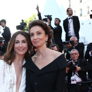 Elsa Zylberstein (bijoux De Grisogono) et Audrey Azoulay - Montée des marches du film "Les Eternels" lors du 71e Festival International du Film de Cannes. Le 11 mai 2018 © Borde-Jacovides-Moreau/Bestimage