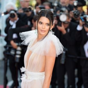 Kendall Jenner sur le tapis rouge de 'Girls Of The Sun (Les Filles Du Soleil)' au Festival de Cannes, le 12 mai 2018.